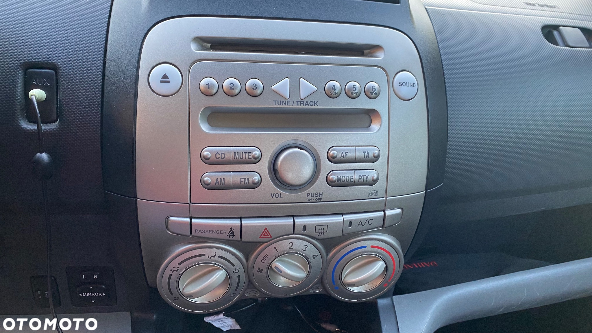 Daihatsu Sirion 1.3 CooLine - 9