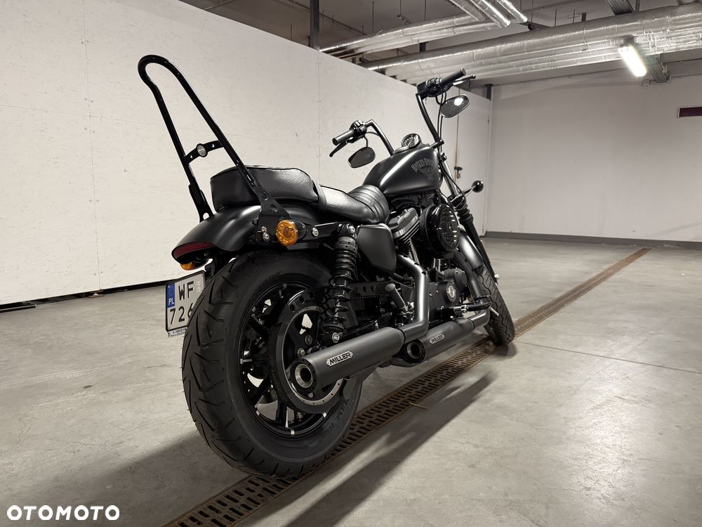 Harley-Davidson Sportster Iron 883 - 6
