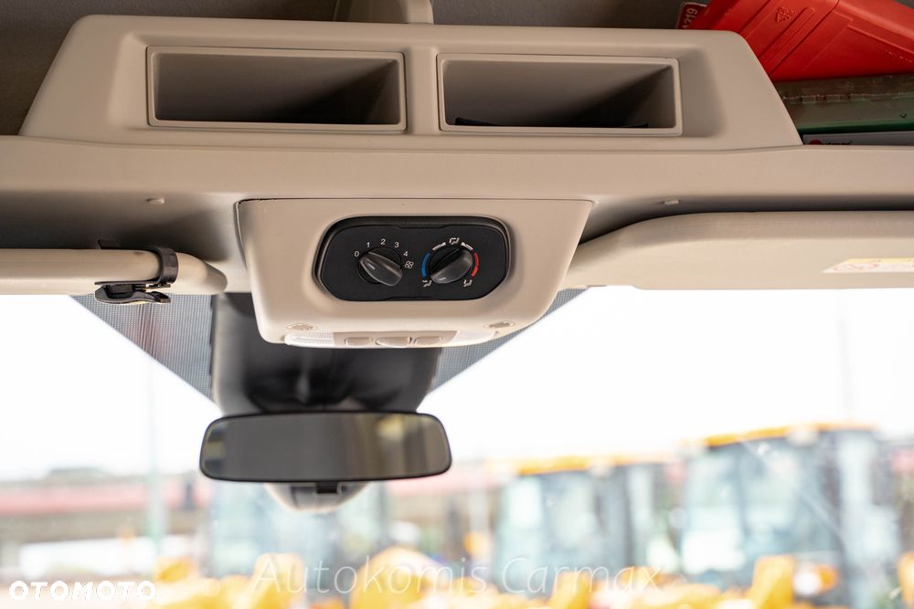 Ford Transit - 21
