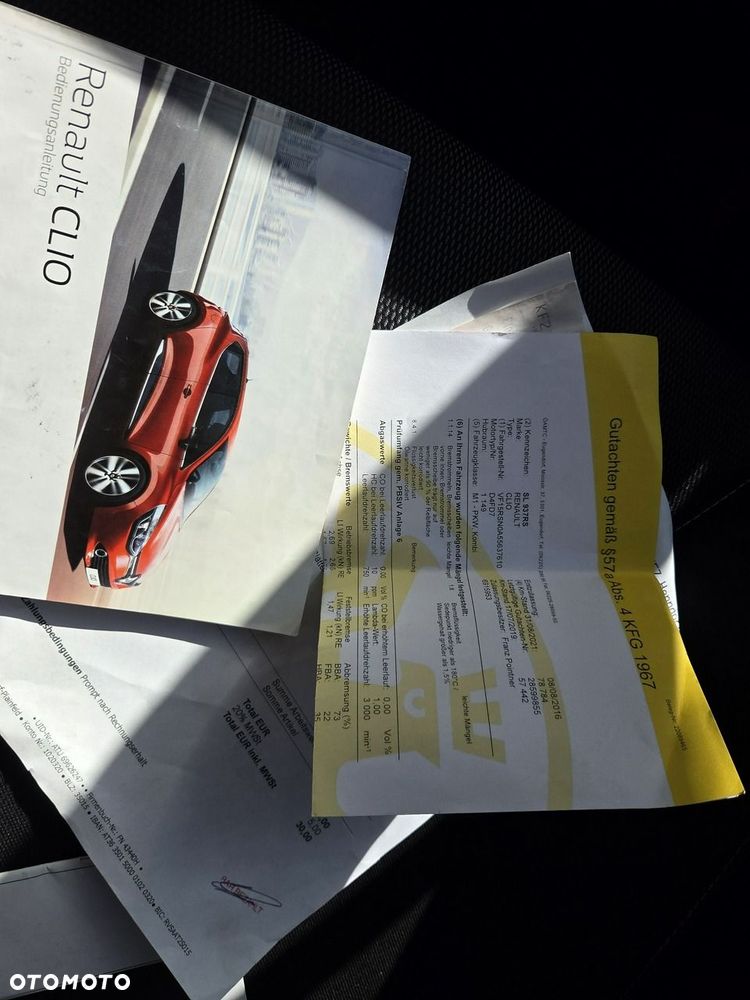 Renault Clio - 13