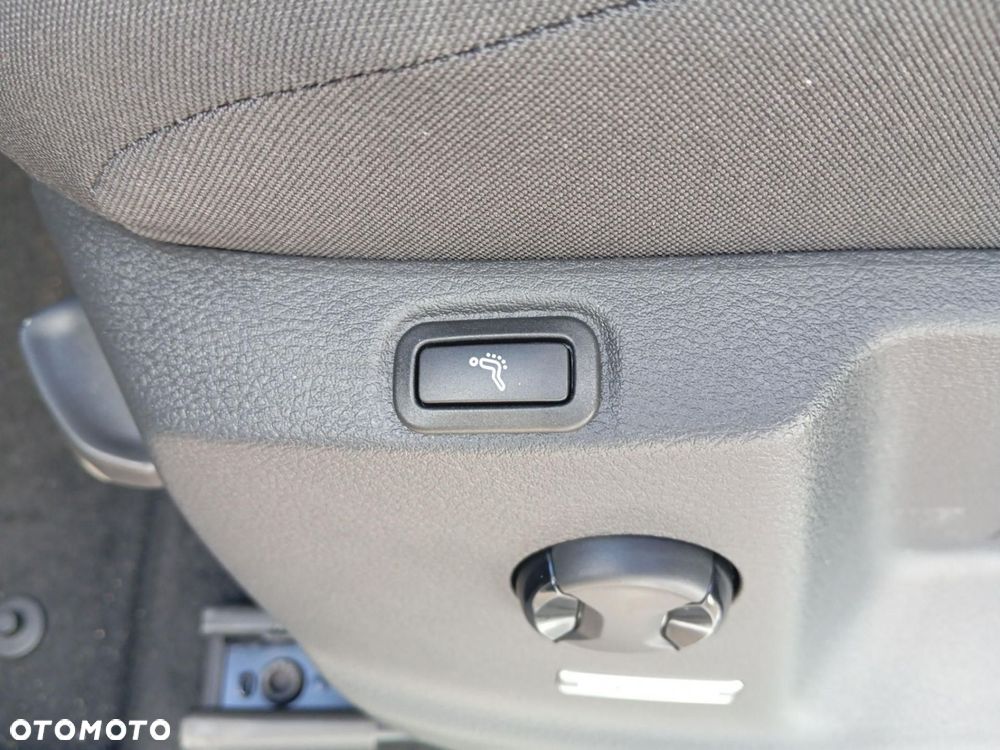 Volkswagen Touran - 14