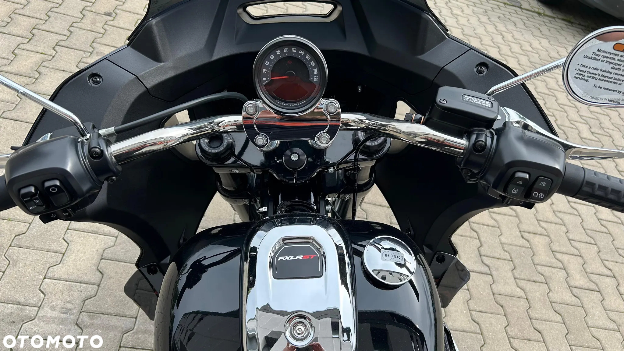 Harley-Davidson Softail Low Rider - 17