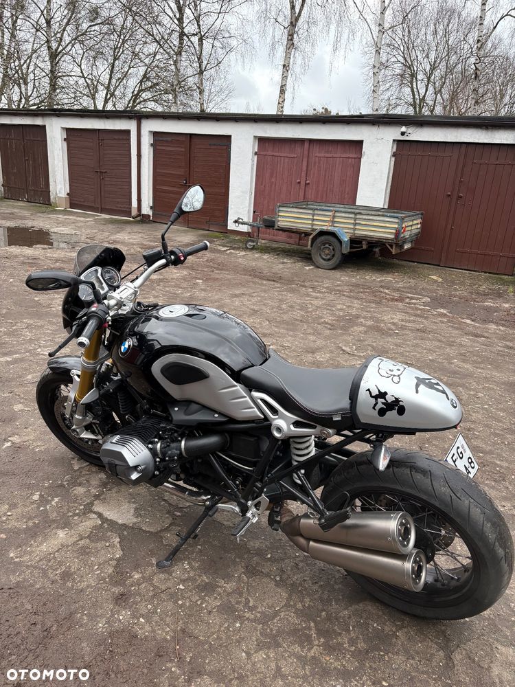 BMW R - 6