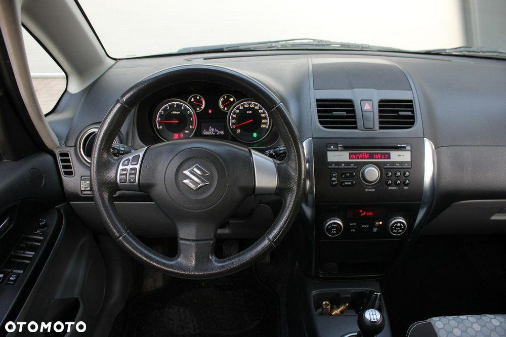 Suzuki SX4 Classic 1.6 VVT 4x4 Style - 8