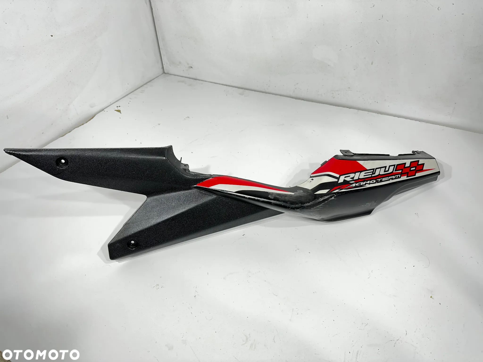 Zadupek tył lewy Rieju RS3 NKD 50 - 1