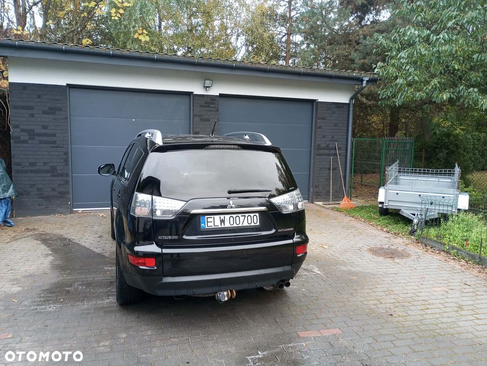 Mitsubishi Outlander 2010 photo 3