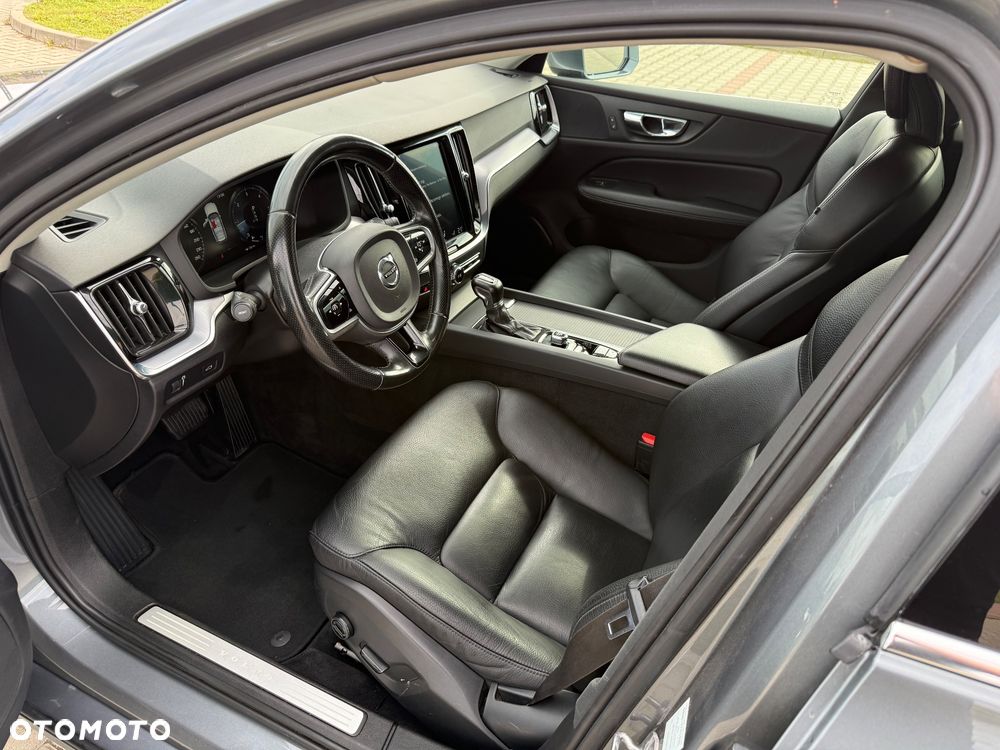 Volvo V60 D3 Momentum Pro - 7