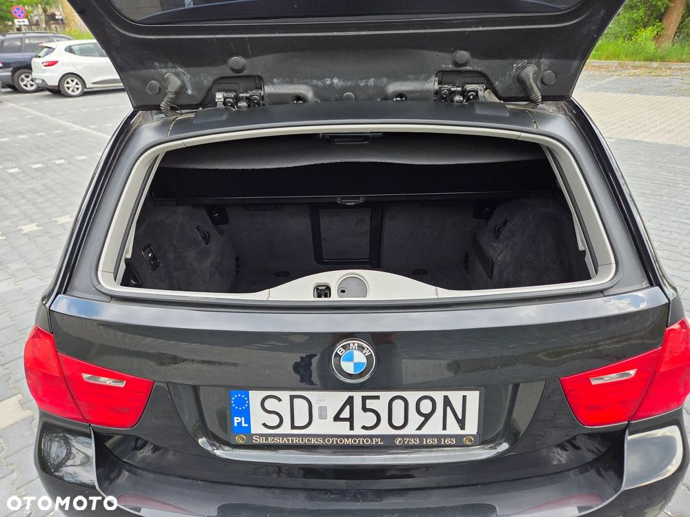 BMW Seria 3 318i - 21