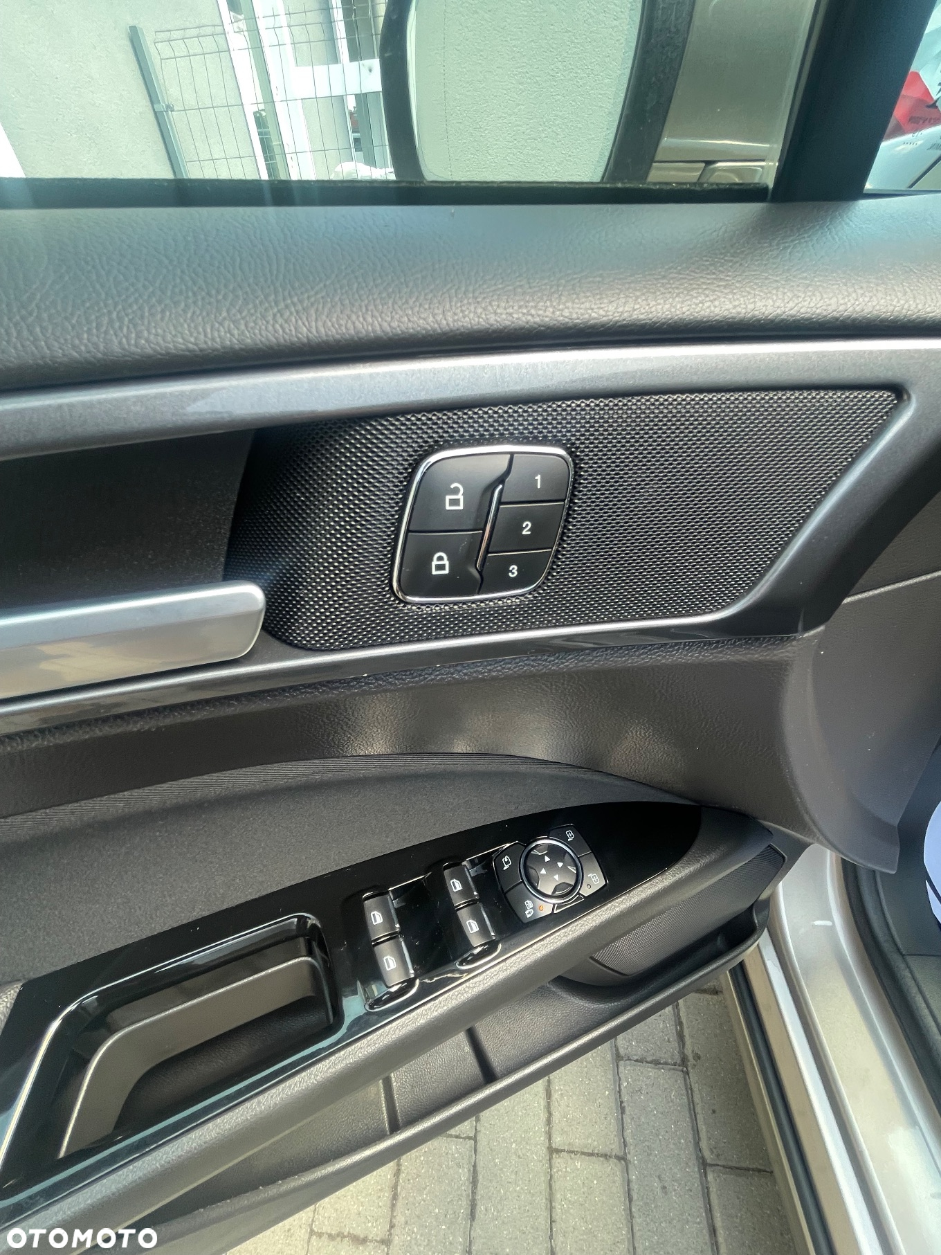 Ford Mondeo 2.0 Hybrid Titanium - 21