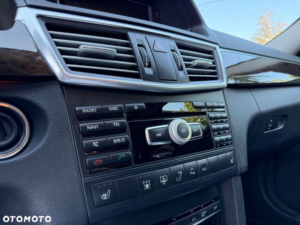 Mercedes-Benz Klasa E 220 BlueTEC 7G-TRONIC Elegance - 20