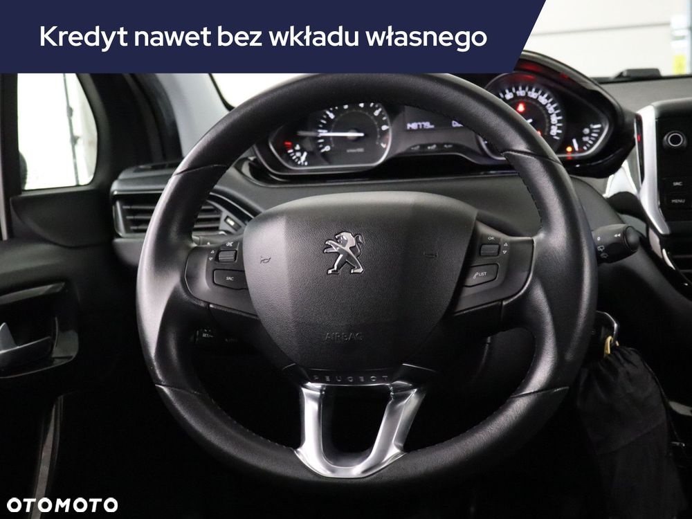 Peugeot 208 - 19