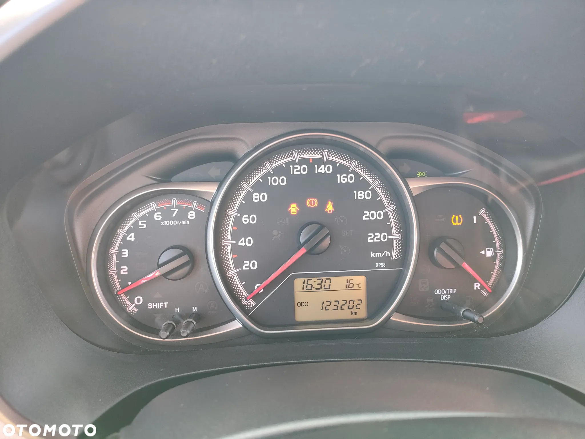 Toyota Yaris 1.0 Active - 23