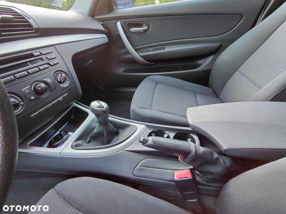 BMW Seria 1 116i - 10