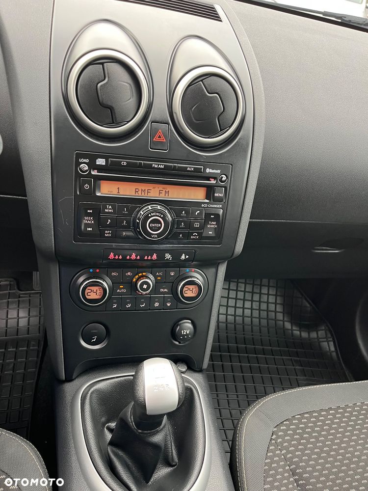Nissan Qashqai 1.6 visia - 21