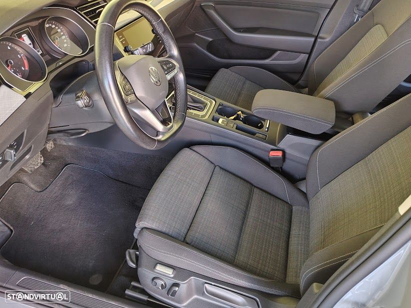VW Passat Variant 2.0 TDI Business DSG - 7
