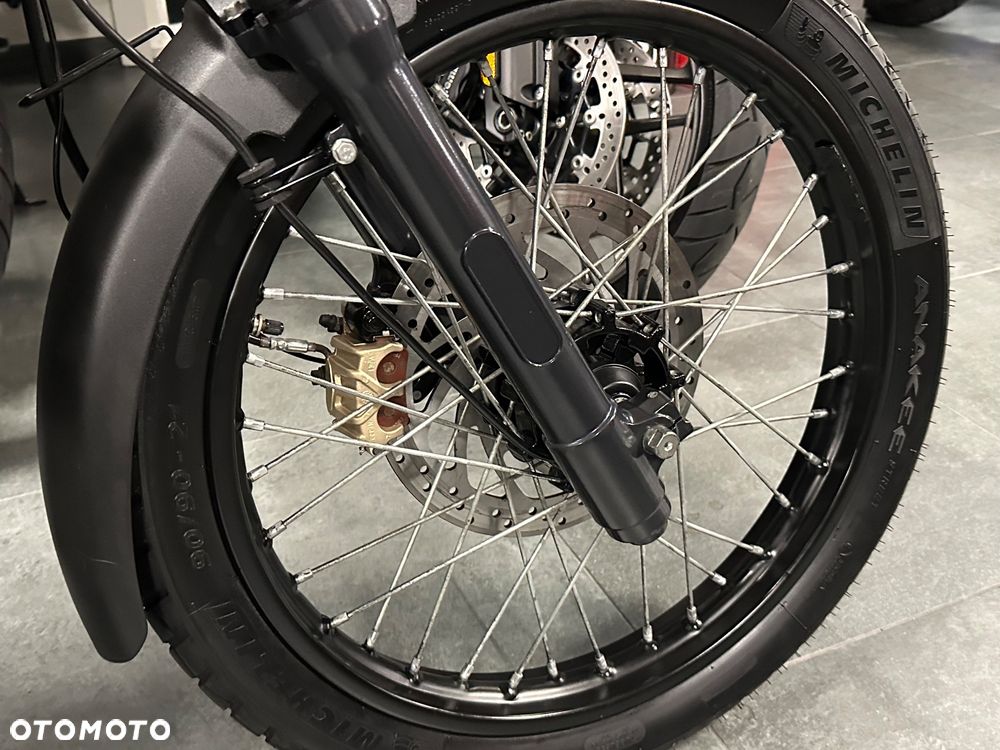 Royal Enfield Himalayan - 14