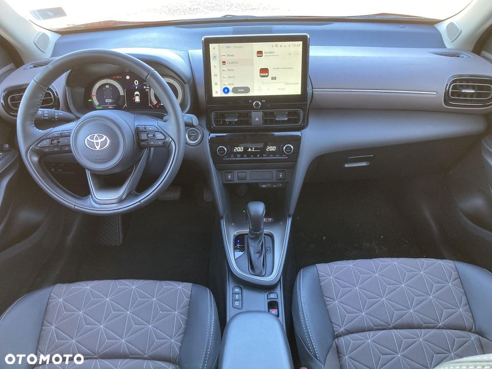 Toyota Yaris Cross Hybrid 1.5 Executive - 12