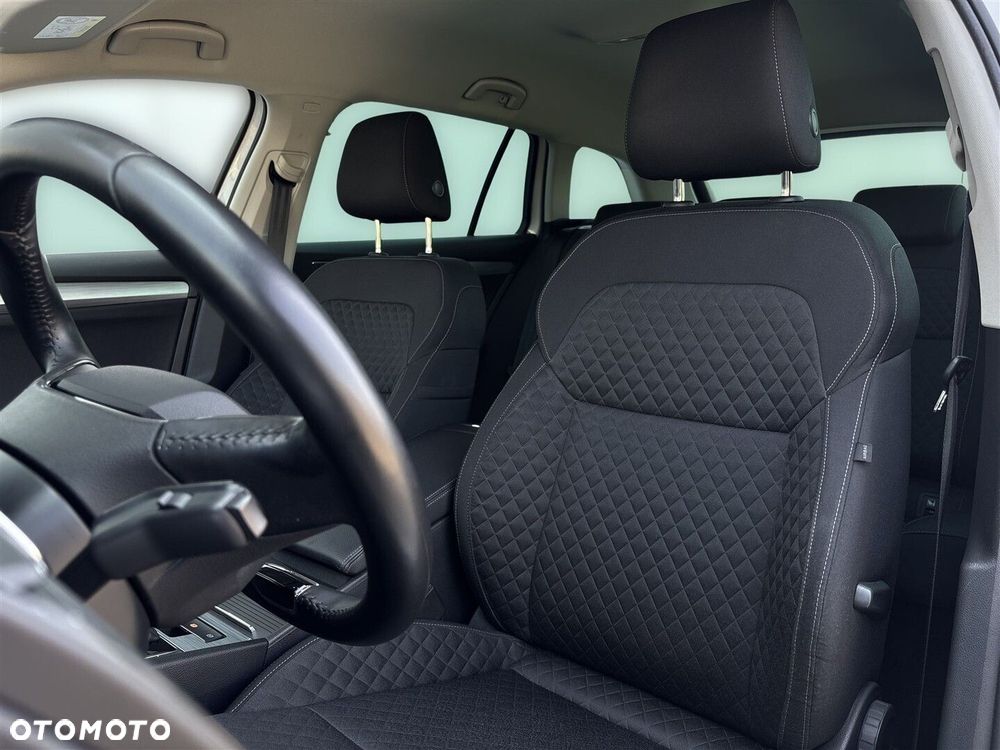 Skoda Superb 2.0 TDI SCR Ambition DSG - 31