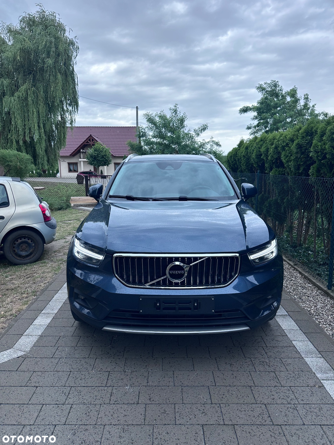 Volvo XC 40 T4 Plug-In Hybrid Plus Dark - 2