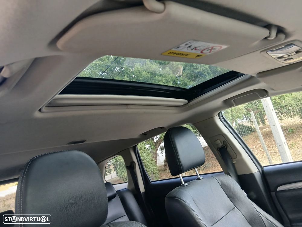 Mitsubishi Outlander 2.2 DI-D Instyle Navi - 44