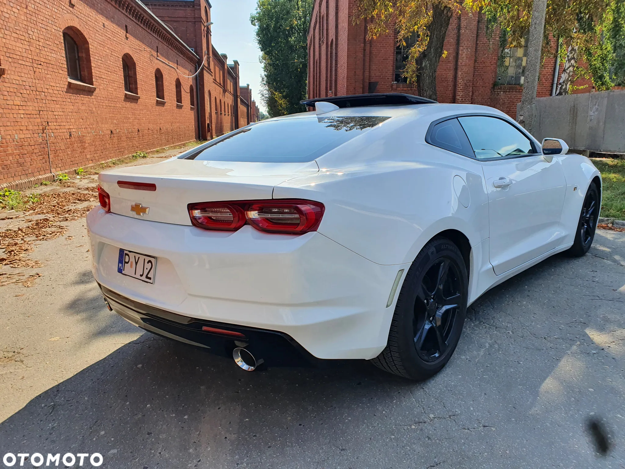 Chevrolet Camaro - 4