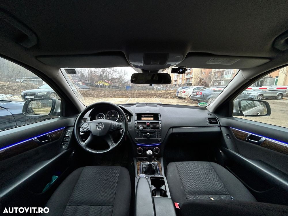 Mercedes-Benz C 220 CDI - 8