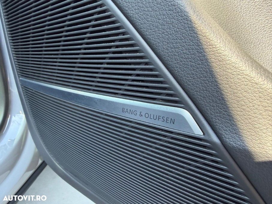 Audi RS Q8 RSQ8 4.0 TFSI quattro MHEV Tiptronic - 15