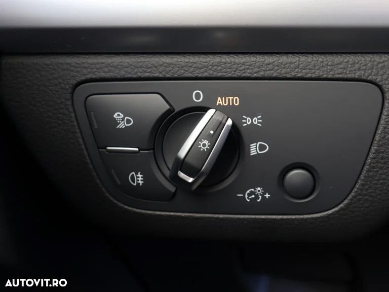 Audi Q5 40 TDI quattro S tronic MHEV Advanced - 29