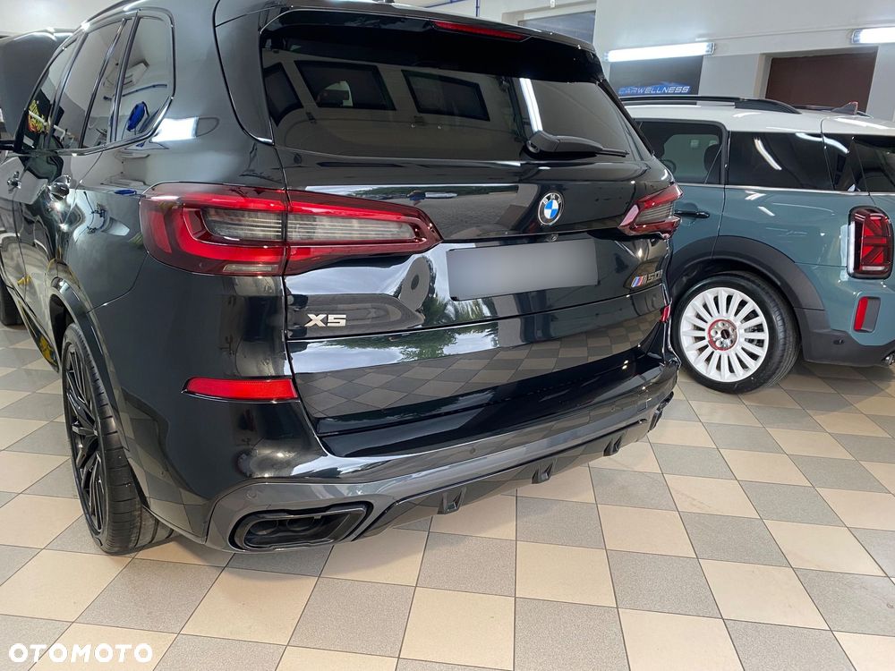 BMW X5 M M50i - 22