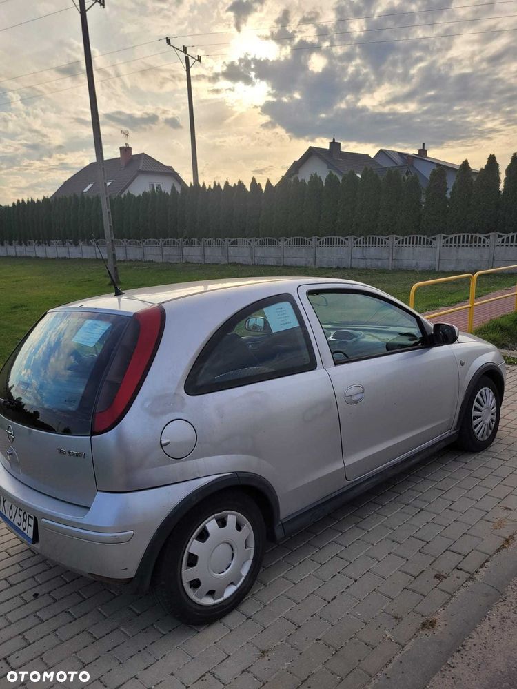 Opel Corsa - 2