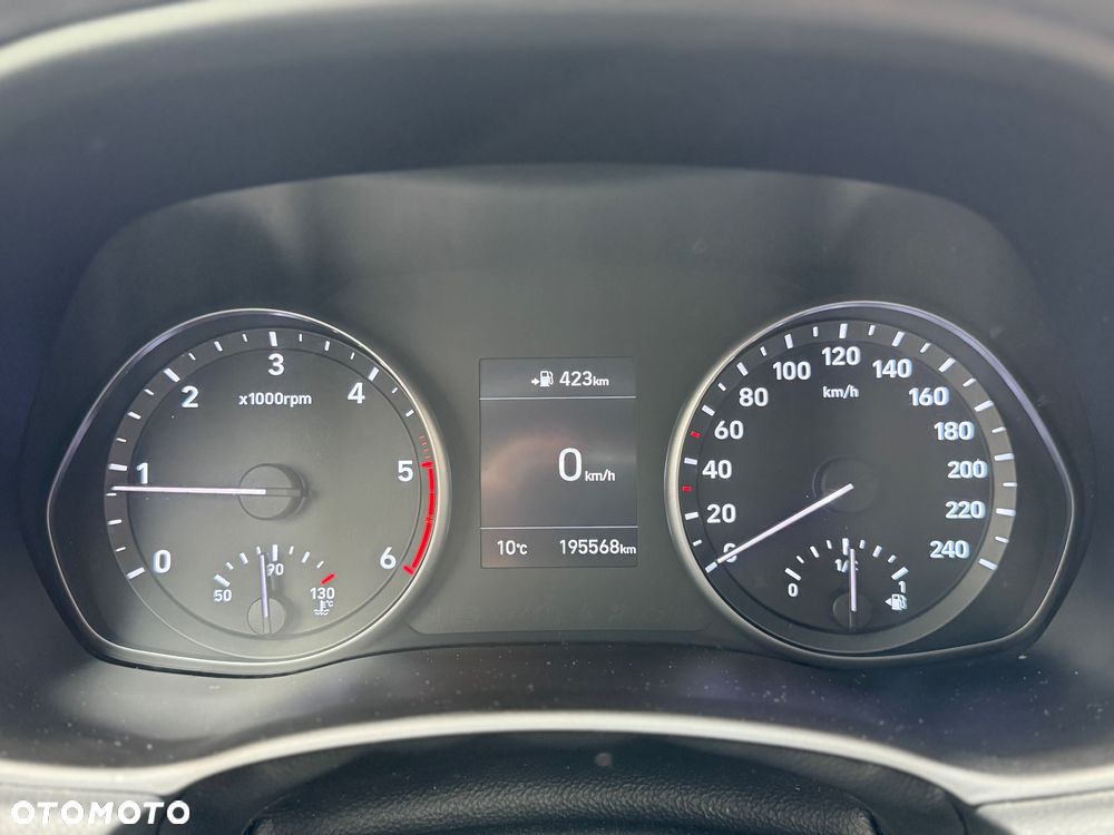 Hyundai i30 1.6 D Classic + - 11