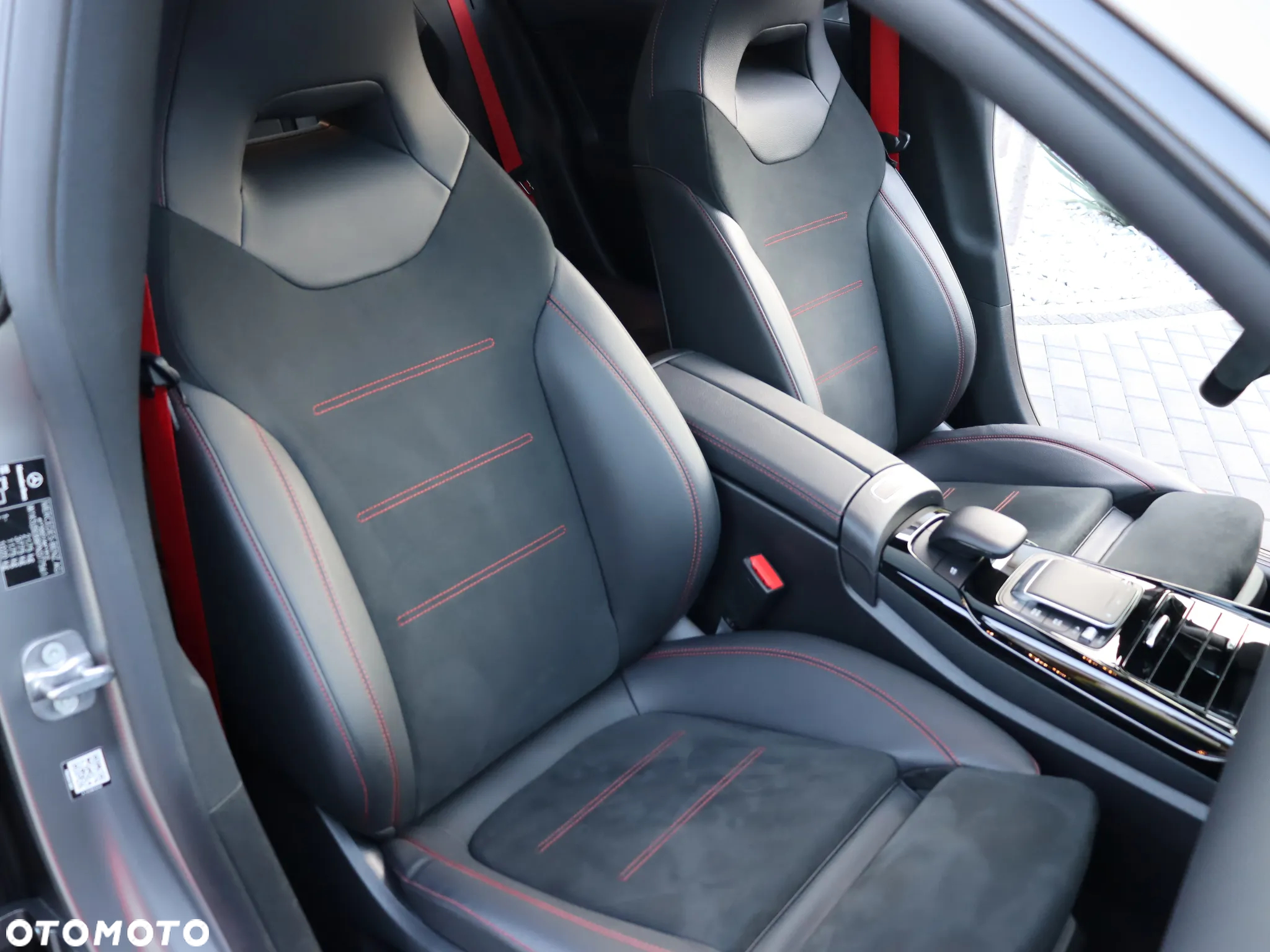 Mercedes-Benz CLA AMG 45 S 4-Matic+ 8G-DCT - 19