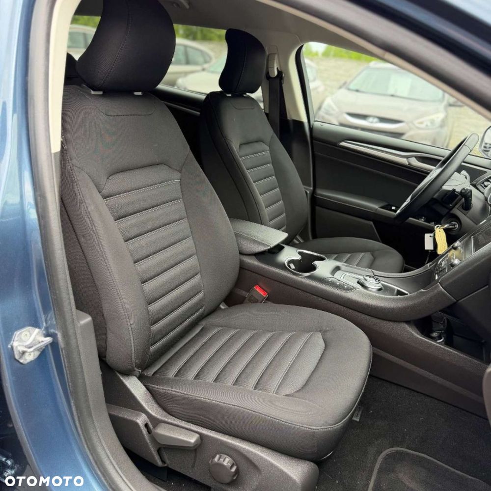 Ford Mondeo - 34