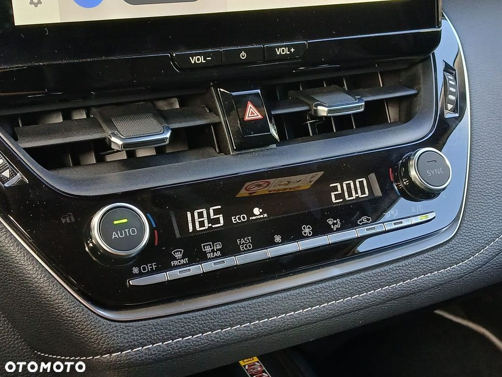 Toyota Corolla 1.8 Hybrid Style - 22