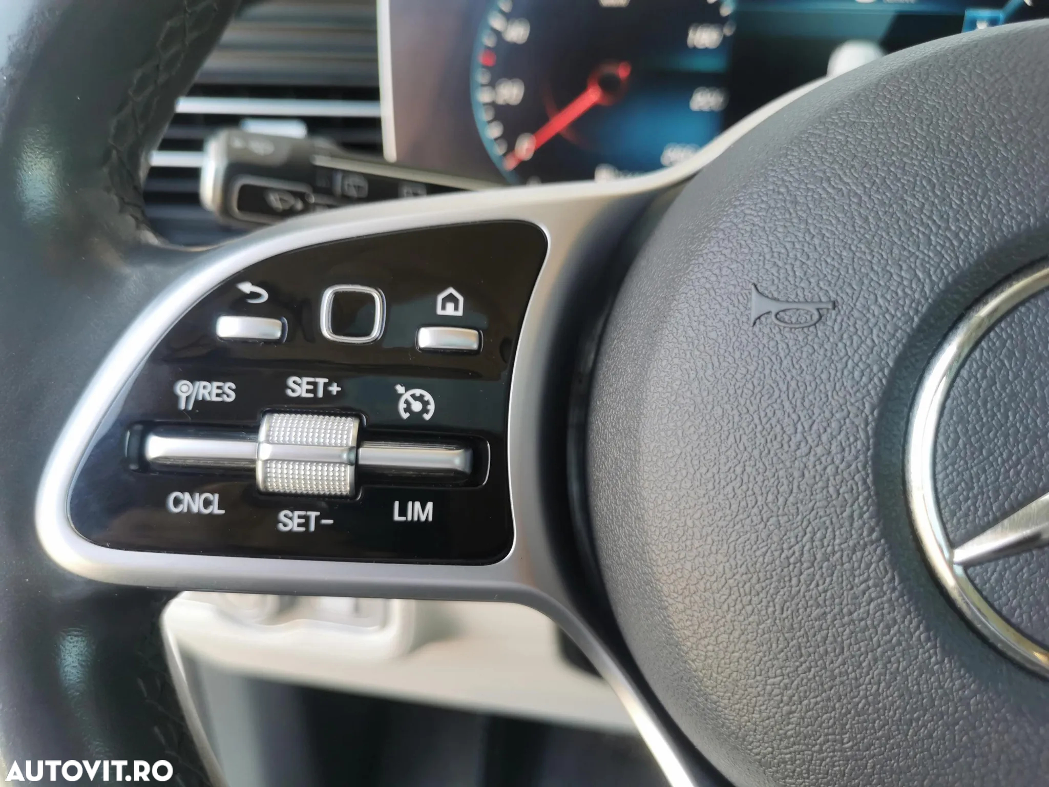 Mercedes-Benz GLE 450 4Matic 9G-TRONIC AMG Line - 20