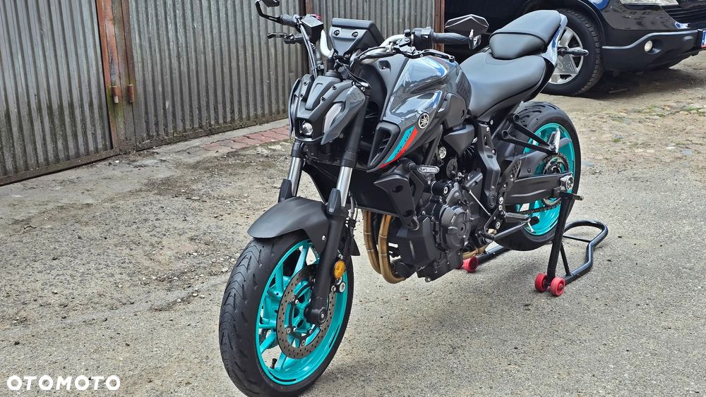Yamaha MT - 6