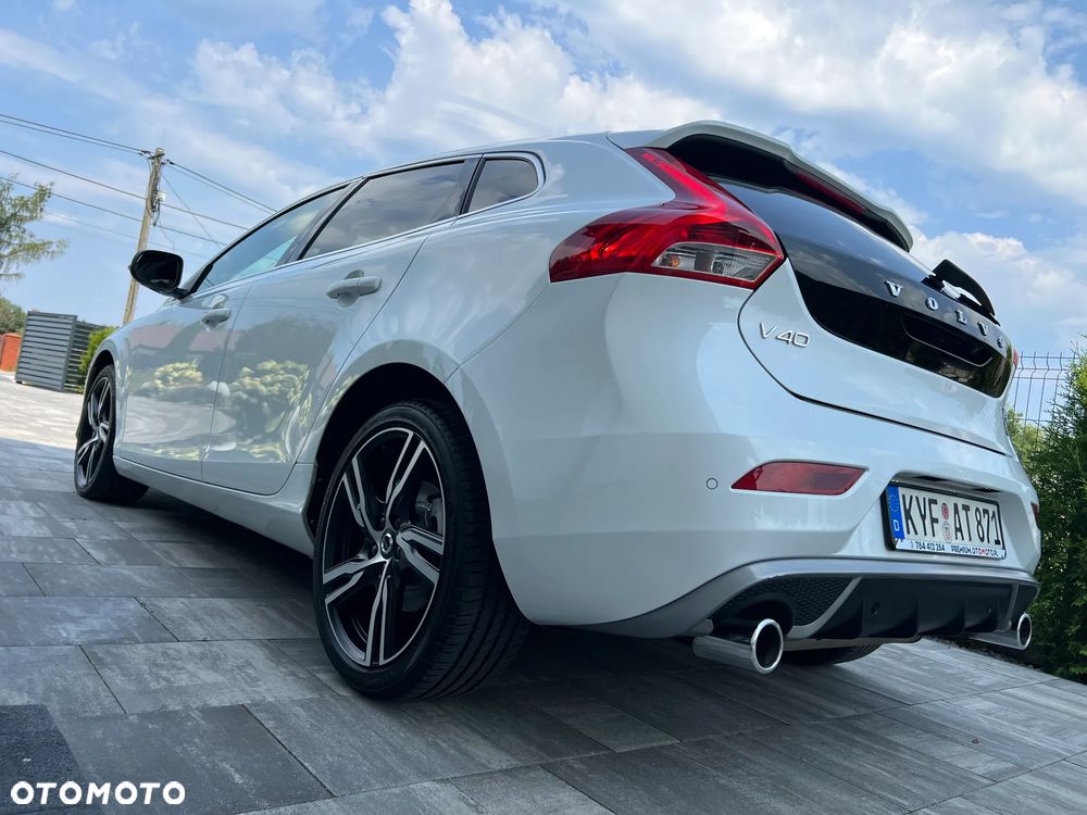 Volvo V40 T3 Inscription - 15