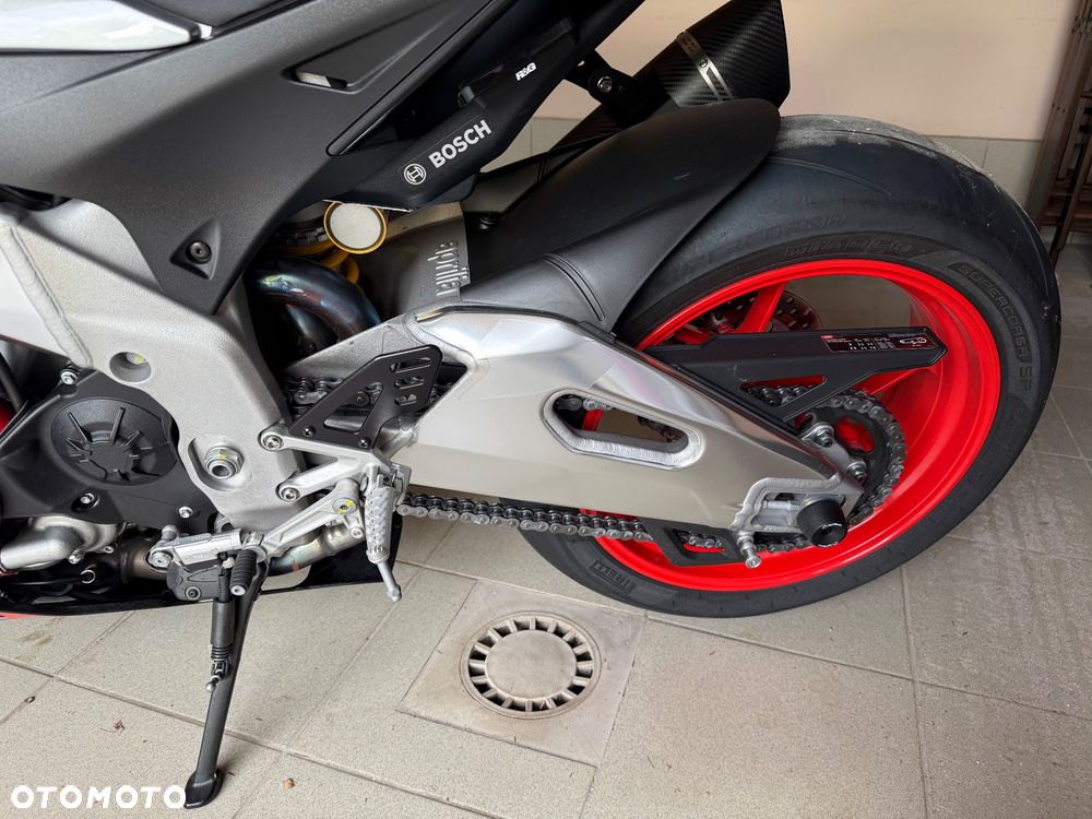 Aprilia RSV - 26