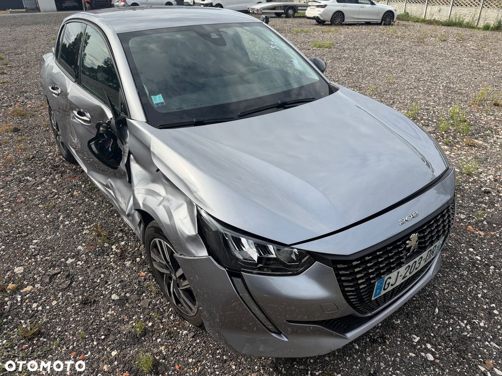 Peugeot 208 - 3