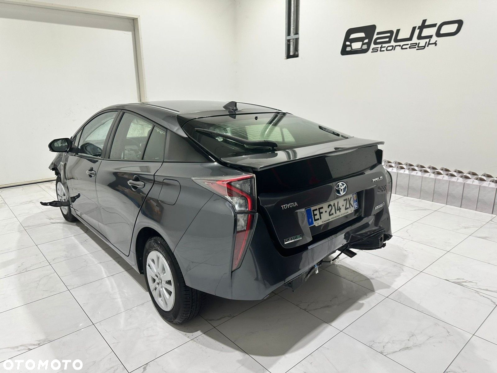 Toyota Prius - 7