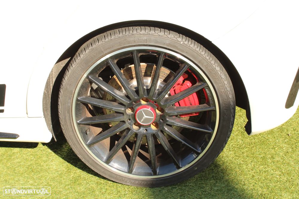 Mercedes-Benz A 45 AMG 4-Matic - 43