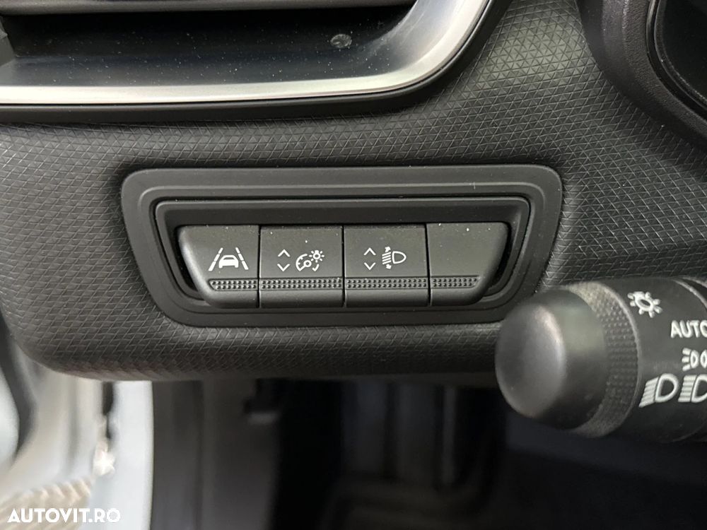 Renault Clio - 16