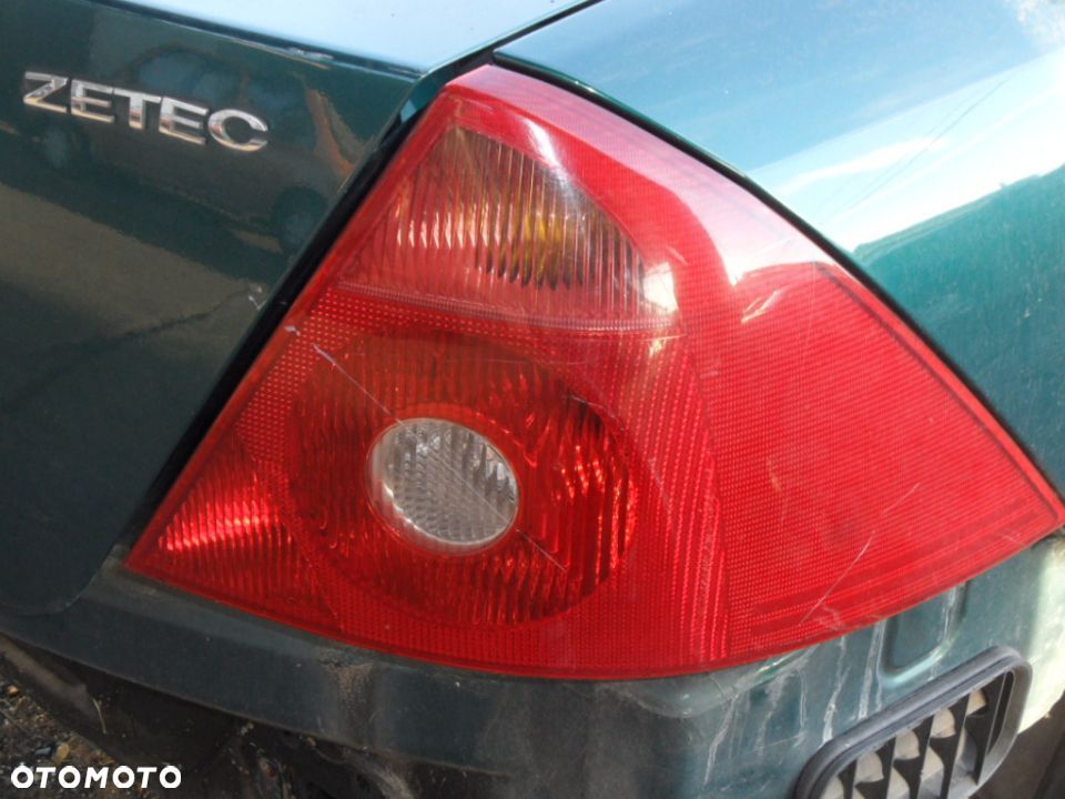 LAMPA PRAWY TYL MONDEO MK3 - 1