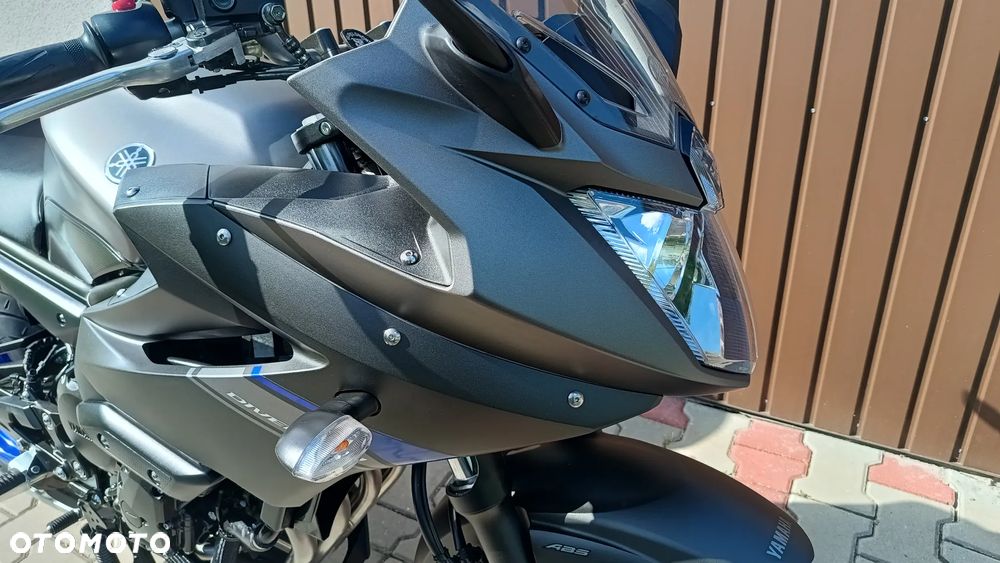 Yamaha XJ - 7