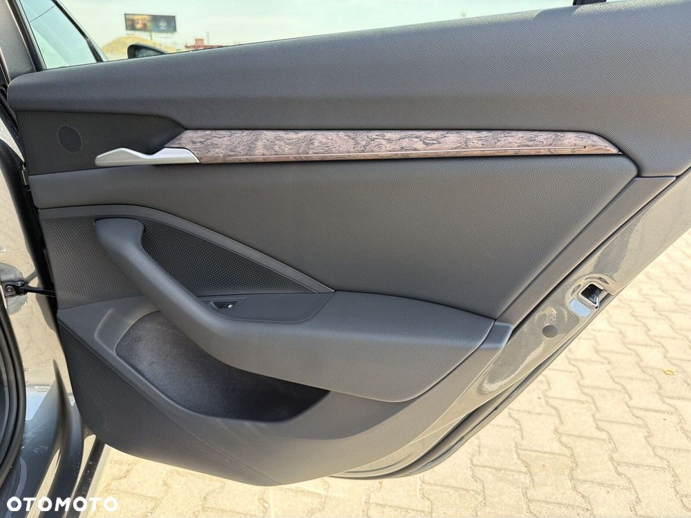 Skoda Superb 2.0 TDI SCR 4x4 L&K DSG - 24