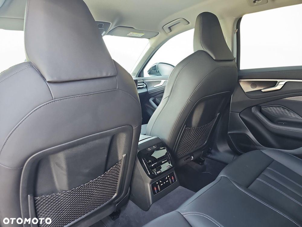 Audi A6 Avant - 30
