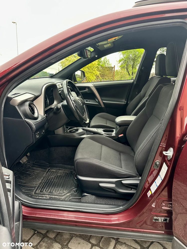 Toyota RAV4 - 10