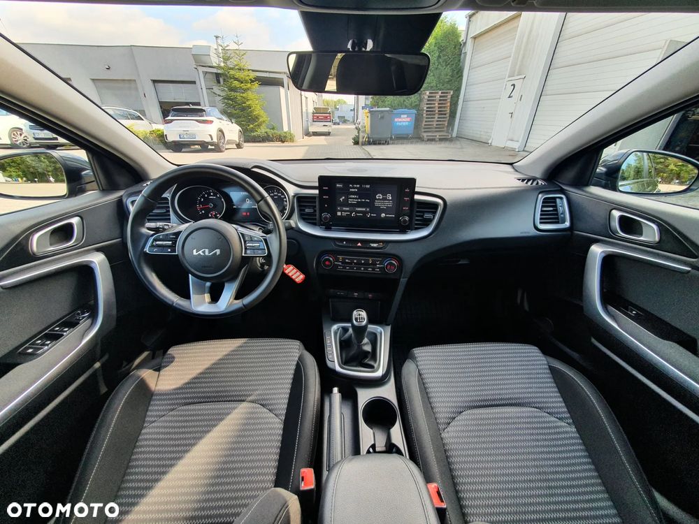 Kia Ceed 1.5 T-GDI M - 27