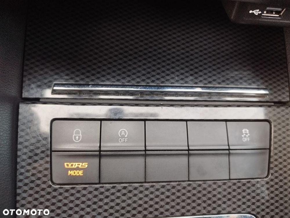 Skoda Octavia 2.0 TDI RS - 22