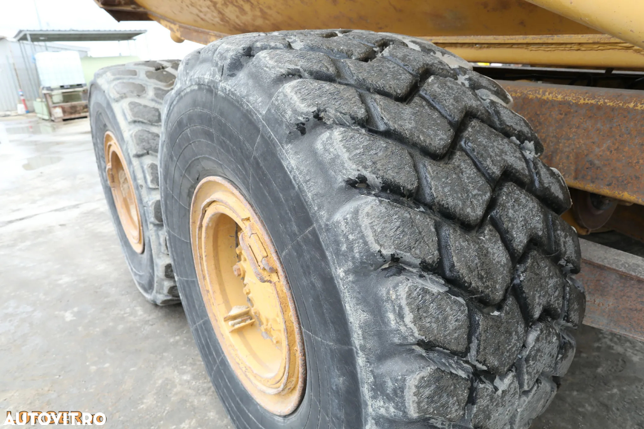 Cat 730 - 17